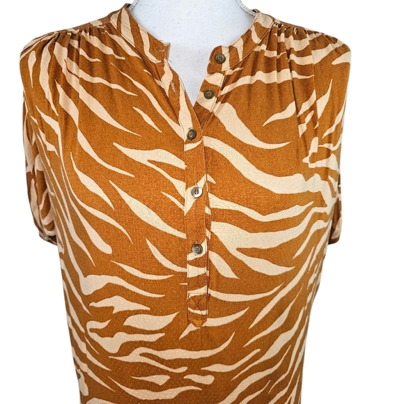 Maeve Anthropoligie Windham Animal Print Short Sleeve Blouse In Medium - Picture 4 of 9